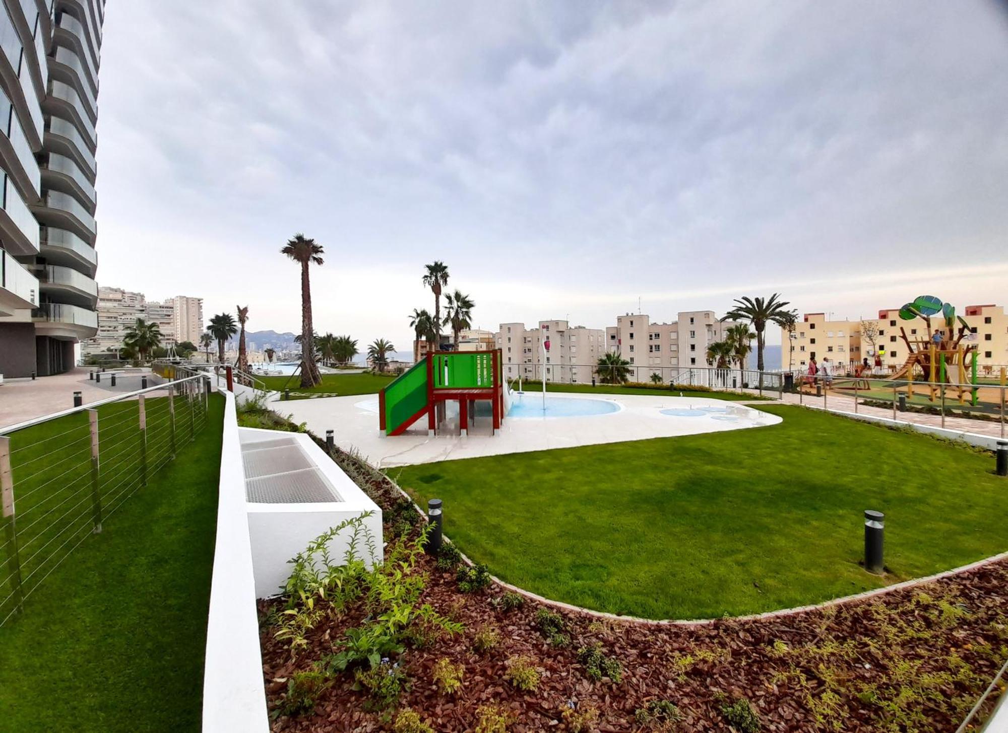 Sunset Cliffs Sea View Apartments 14 Floor Бенидорм Екстериор снимка